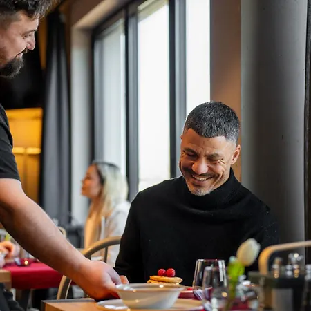 House Of Records 3* Munich