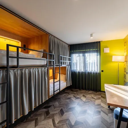 House Of Records Hotel 3*