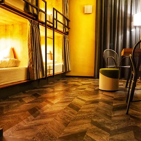 Hotell House Of Records 3*